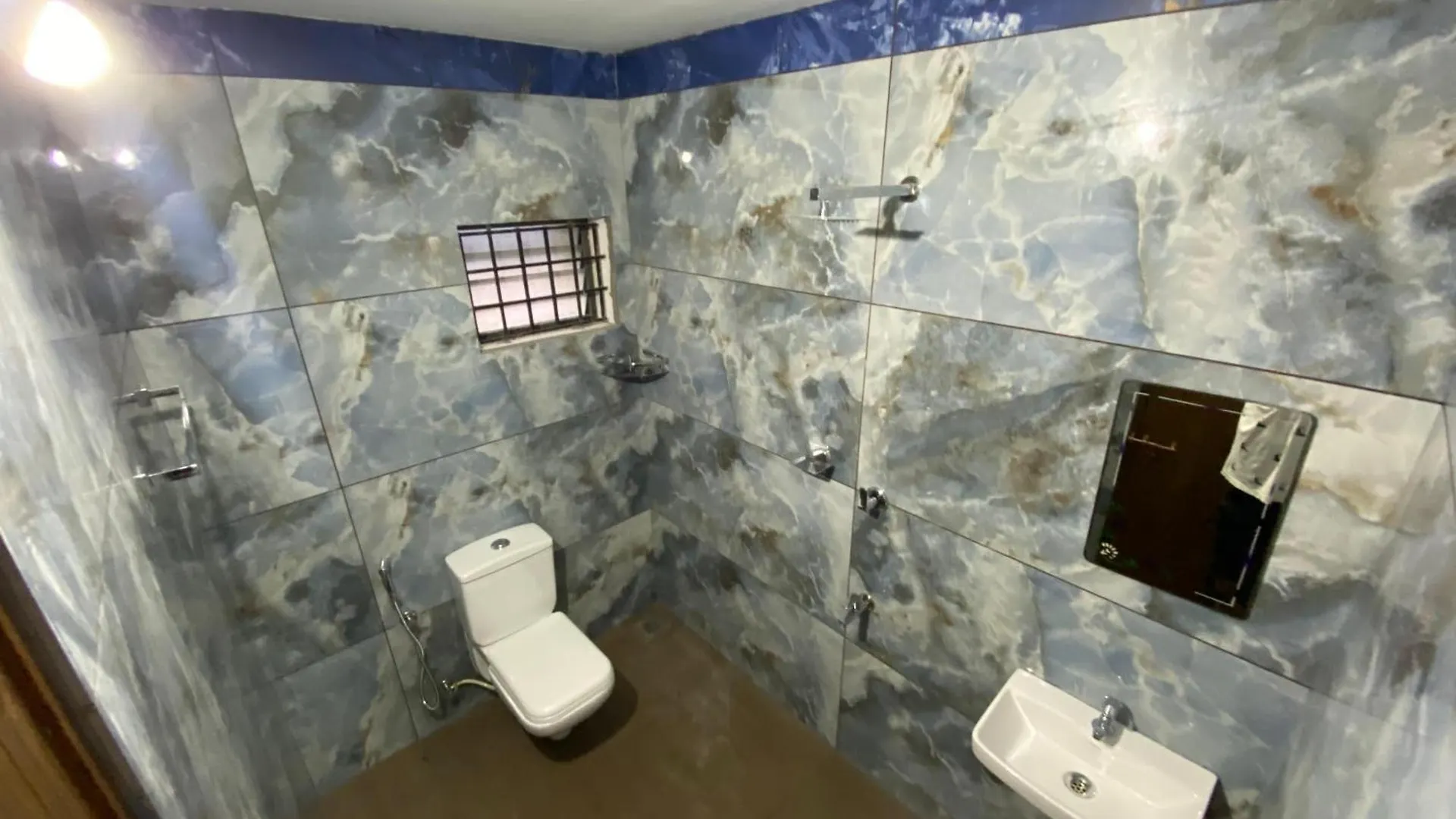 Vr City Homestay Kochi 0*,